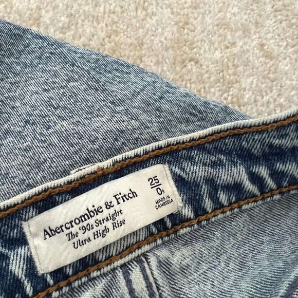 Abercrombie & Fitch The 90's Straight Ultra High Rise Jean 25 / 0 Blue - Picture 2 of 8